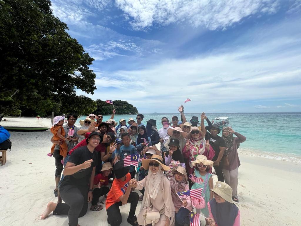 Dewati Roomstay B&B Lang Tengah Island Exterior photo